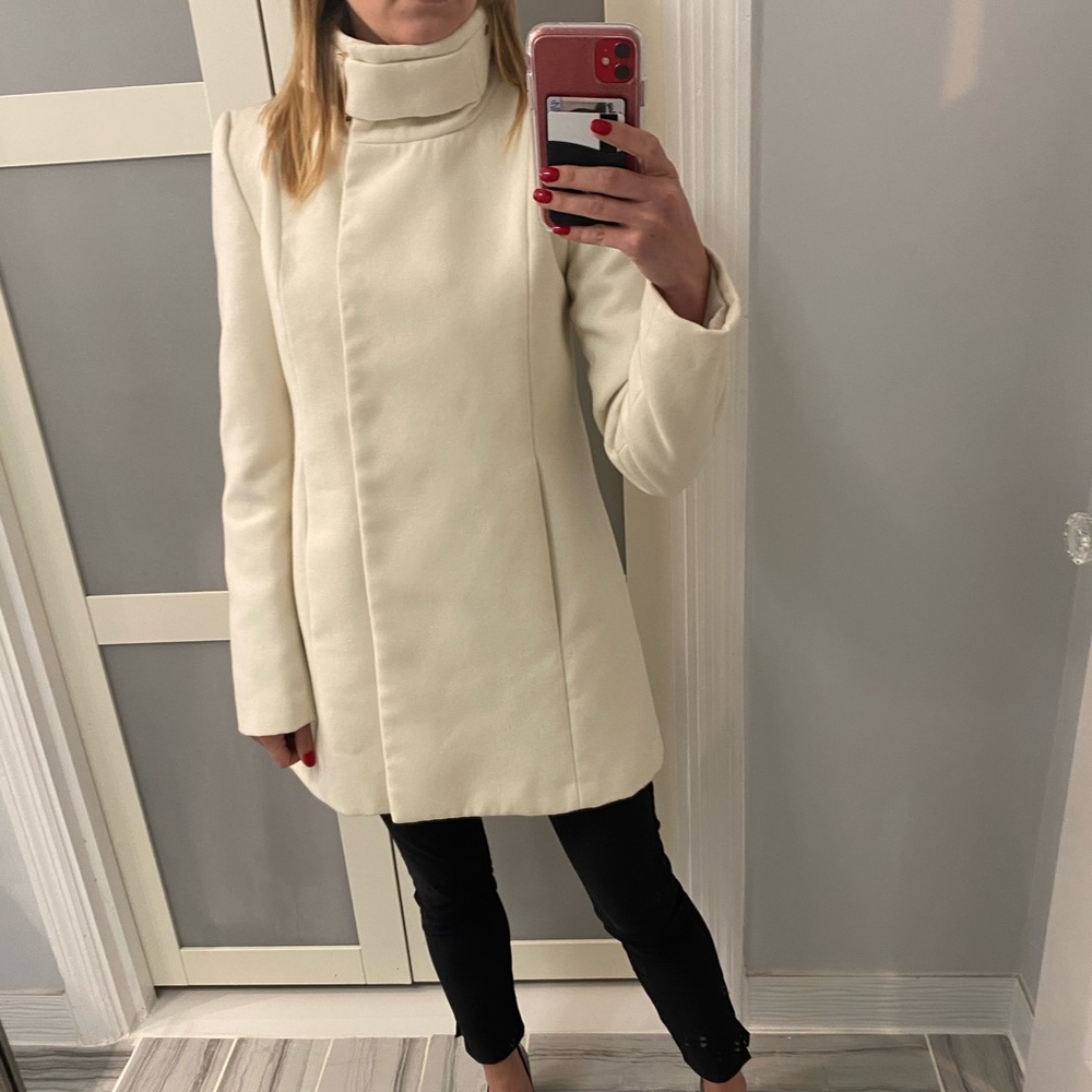 Beautiful cream coat by Mango sz XS